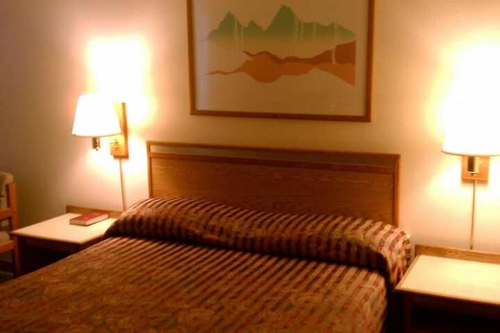 Room 15 of 22