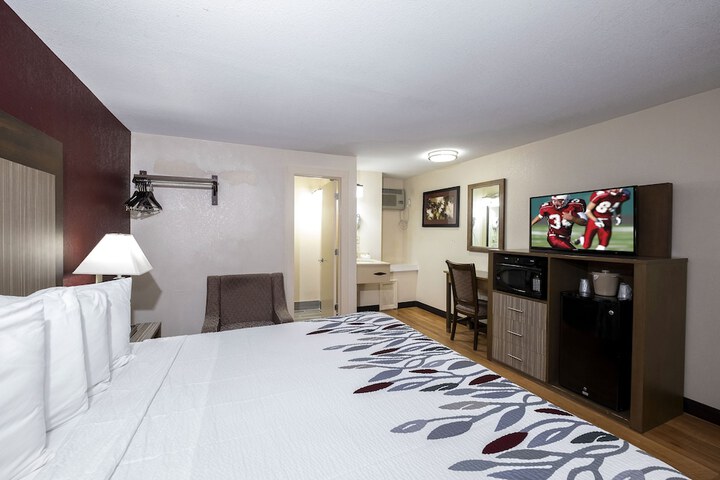 Room 21 of 37