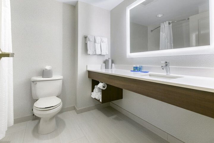 Holiday Inn Express Hotel & Stes Mt. Arlington Rockaway Area by IHG