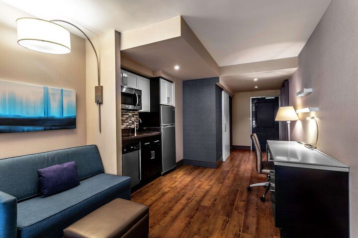 Room 38 of 59