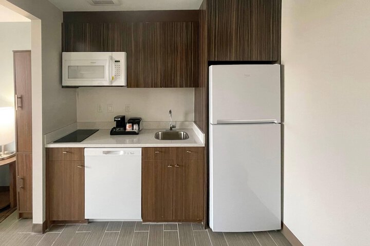MainStay Suites Bronx - Belmont