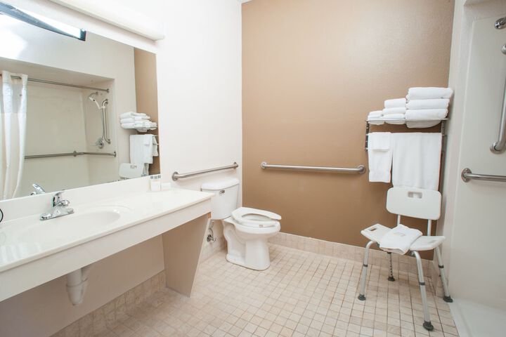 Northfield Inn Suites & Conference Center