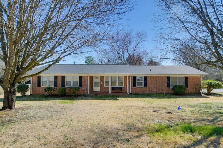 Pet-friendly Easley Family House w / Game Room