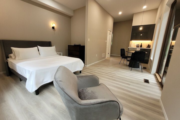 Room 43 of 125