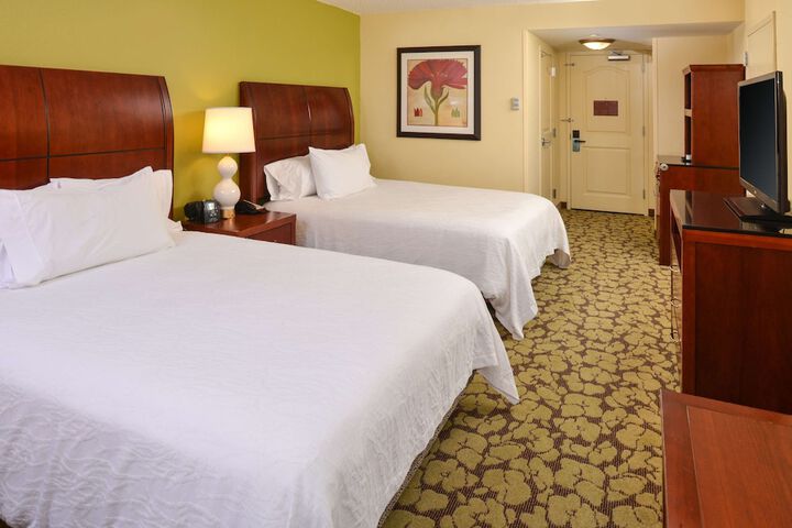 Room 52 of 104