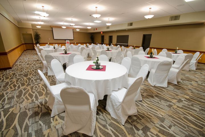 Ballroom/Hall 59 of 71