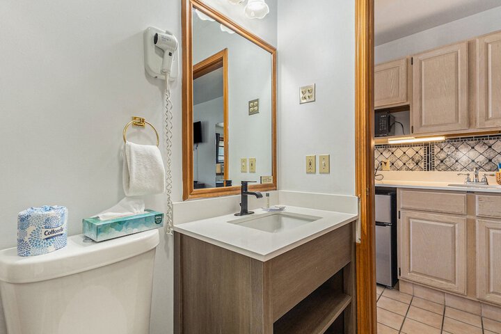 Room 45 of 219
