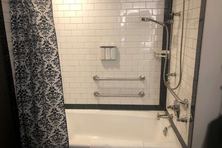 Room 29 of 51