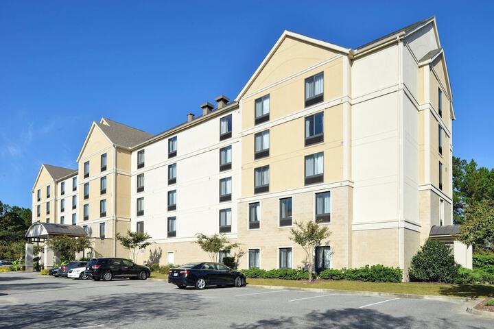 Hotel 3 of 48