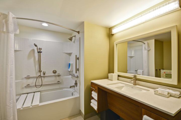Home2 Suites by Hilton Decatur Ingalls Harbor