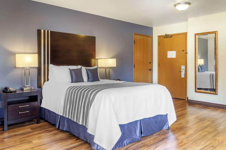 Room 20 of 66