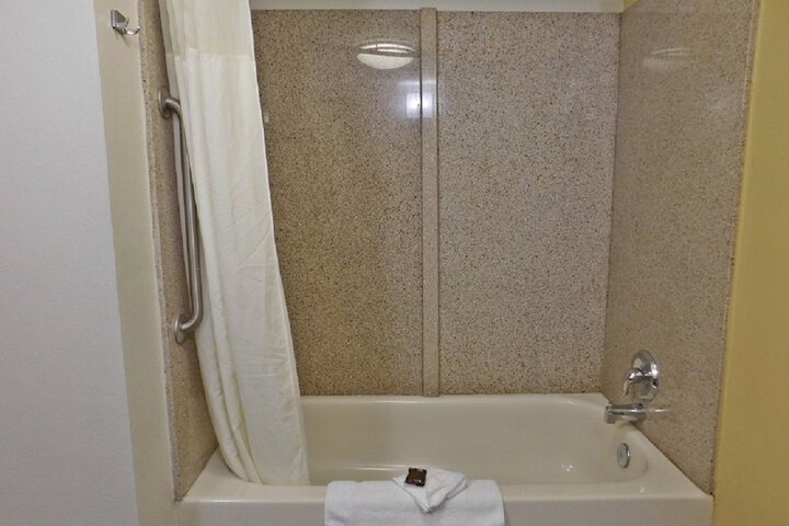 Room 19 of 31