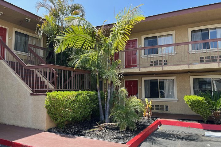 Rivera Inn & Suites Motel Pico Rivera