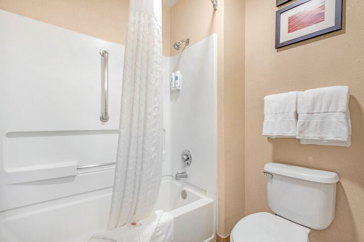 Comfort Inn North - Air Force Academy Area