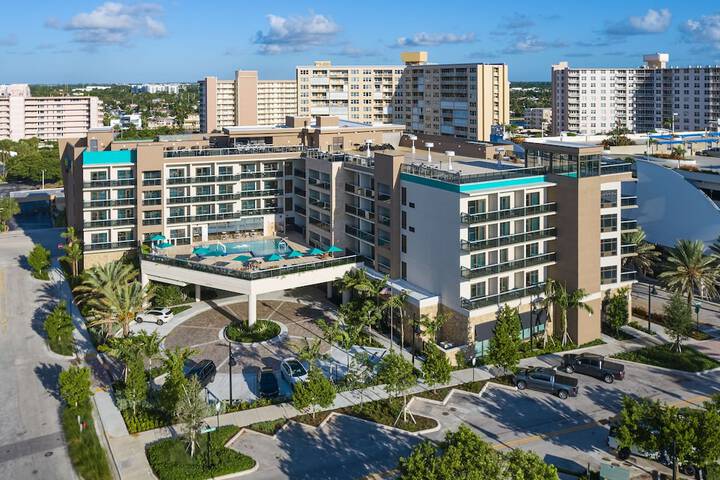 Tru by Hilton Pompano Beach Pier