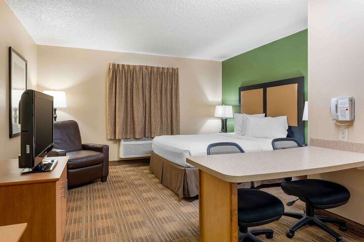 Room 31 of 33