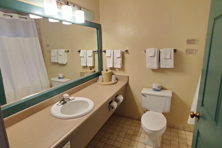 Room 16 of 31