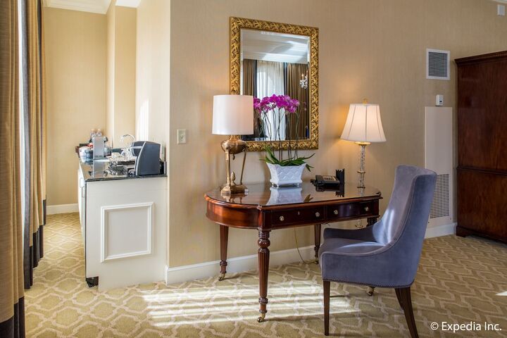 Room 93 of 155