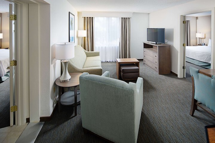 Room 10 of 24