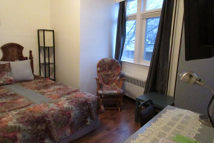 Room 16 of 46