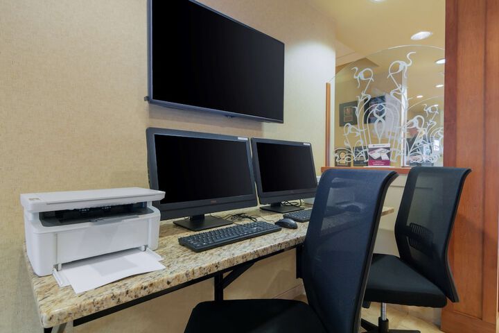 Business Center 43 of 43