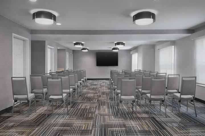 Homewood Suites by Hilton Newark-Cranford