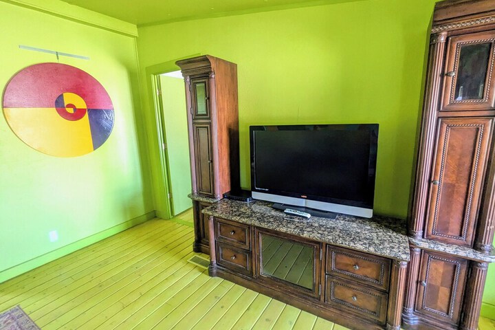 Room 156 of 286