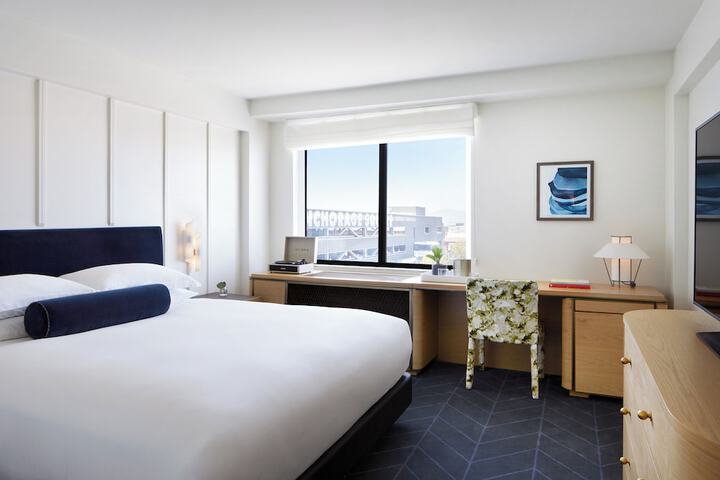 Kimpton Alton Fishermans Wharf by IHG