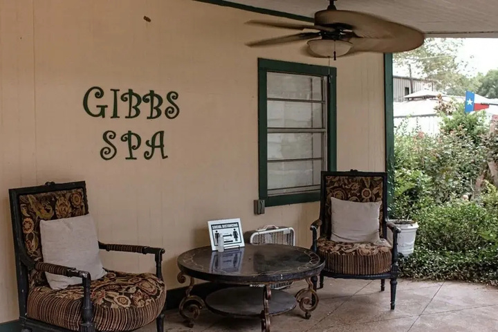 Gibbs Street Manor