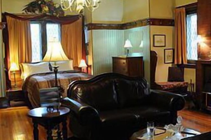 The Noble Suites