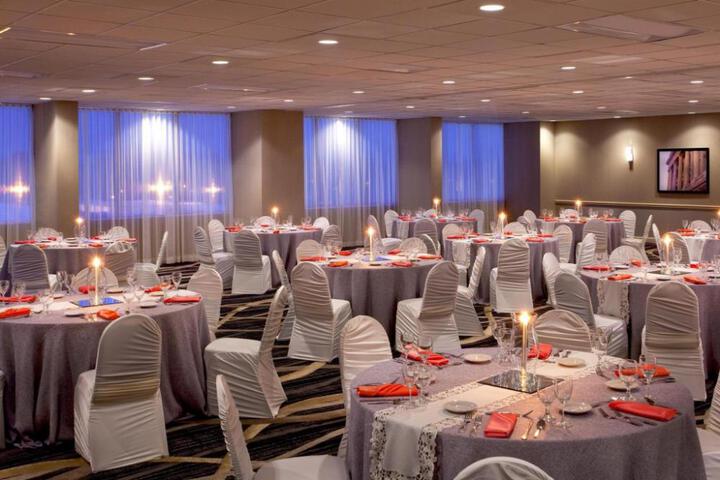 Four Points by Sheraton Cleveland Airport