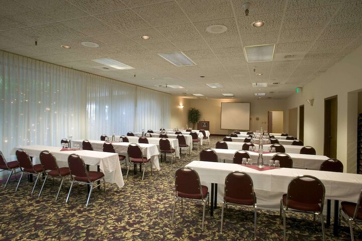 Red Lion Hotel Yakima Center