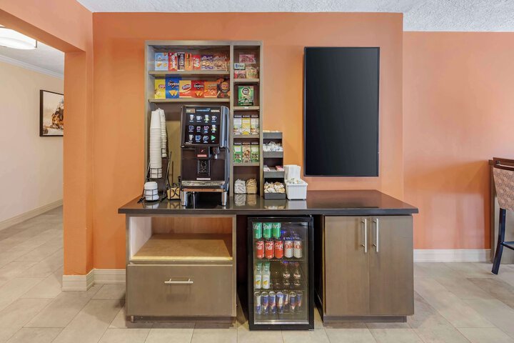 Best Western Plus Grand Manor Inn
