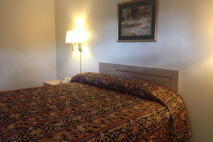 Room 16 of 51