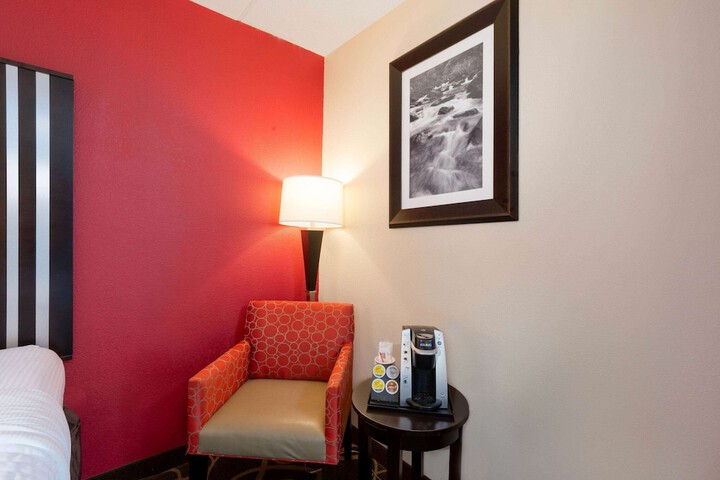 Room 34 of 50