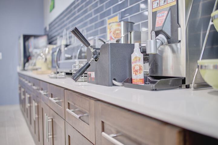 Breakfast/Coffee Service 40 of 48