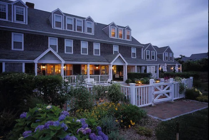 Hotel Exterior 43 of 47