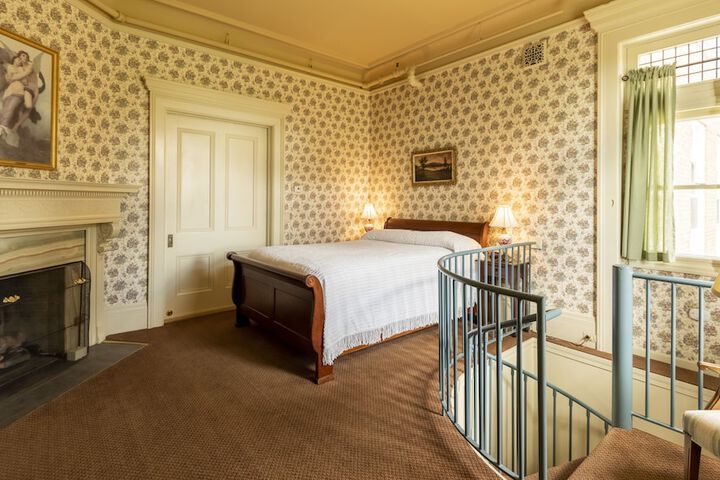Room 41 of 112