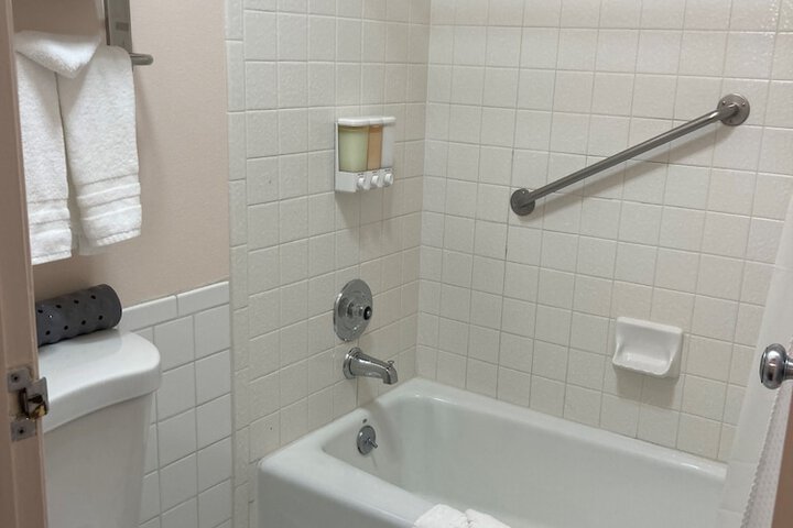 Room 107 of 125