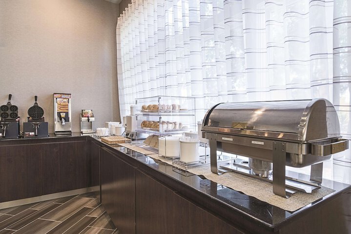 Breakfast/Coffee Service 44 of 48