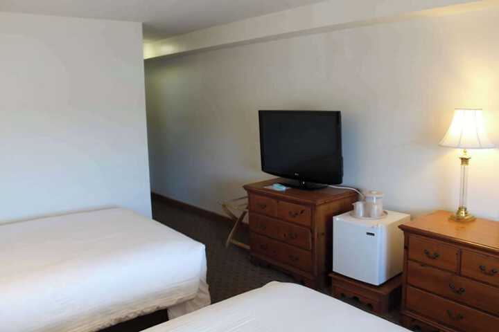 Room 79 of 142