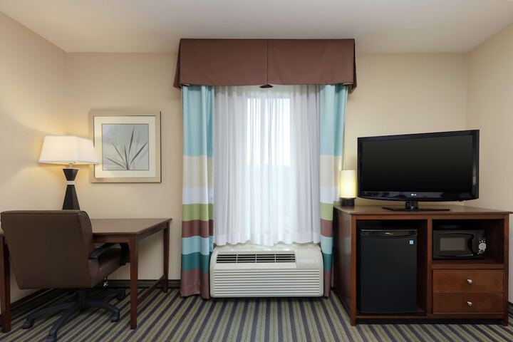 Room 25 of 33