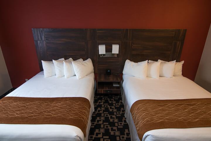 Room 44 of 80