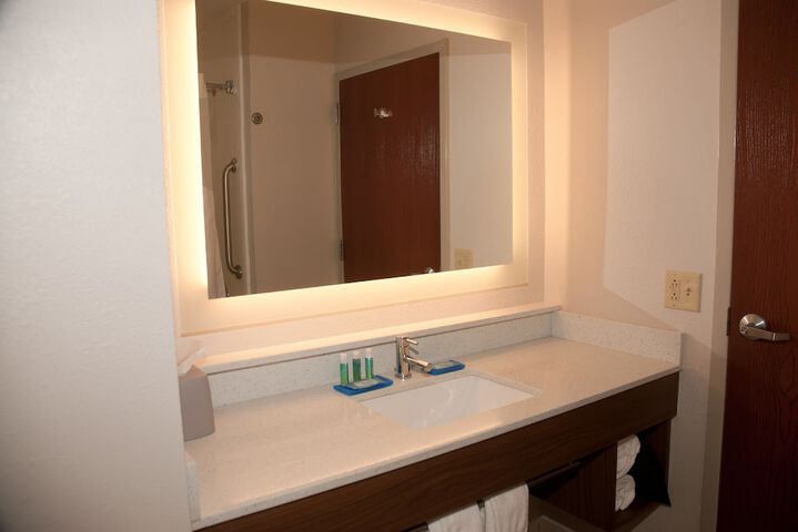 Holiday Inn Express Hotel & Suites Athens by IHG