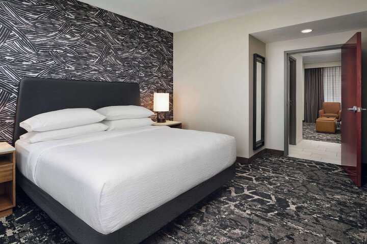Embassy Suites by Hilton Hampton Convention Center