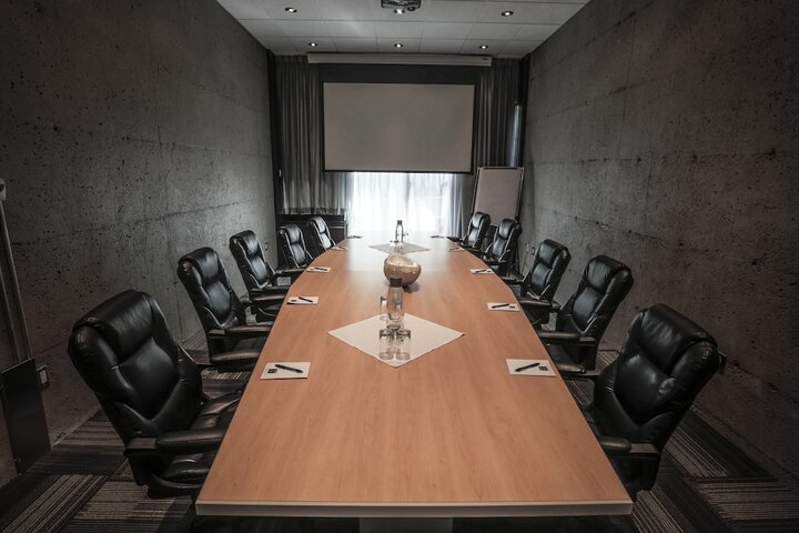 Business Center 102 of 141