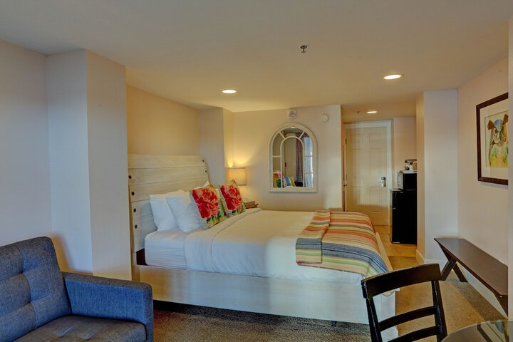 Room 115 of 183