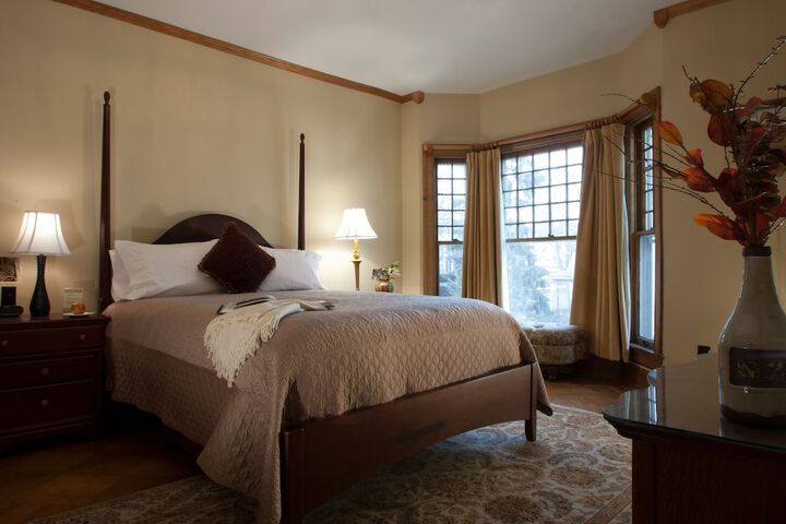 Room 20 of 77