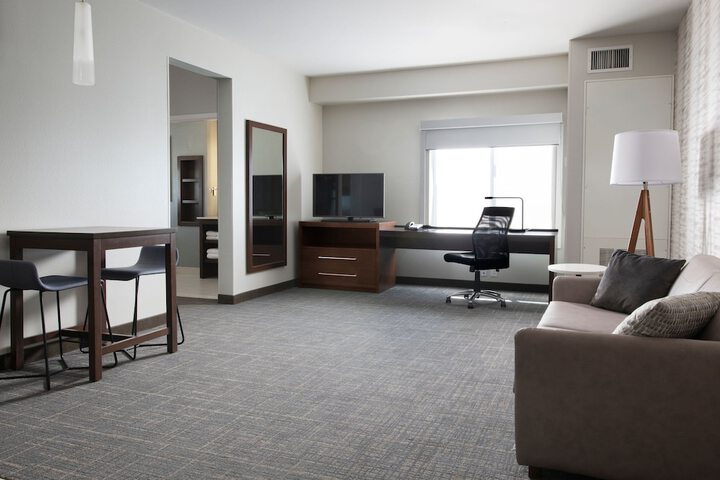 Room 18 of 23