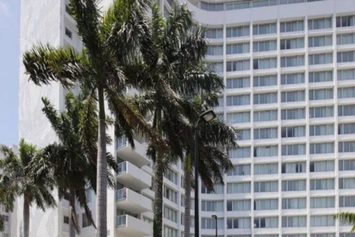 Private Condos at 1100 West by LMC